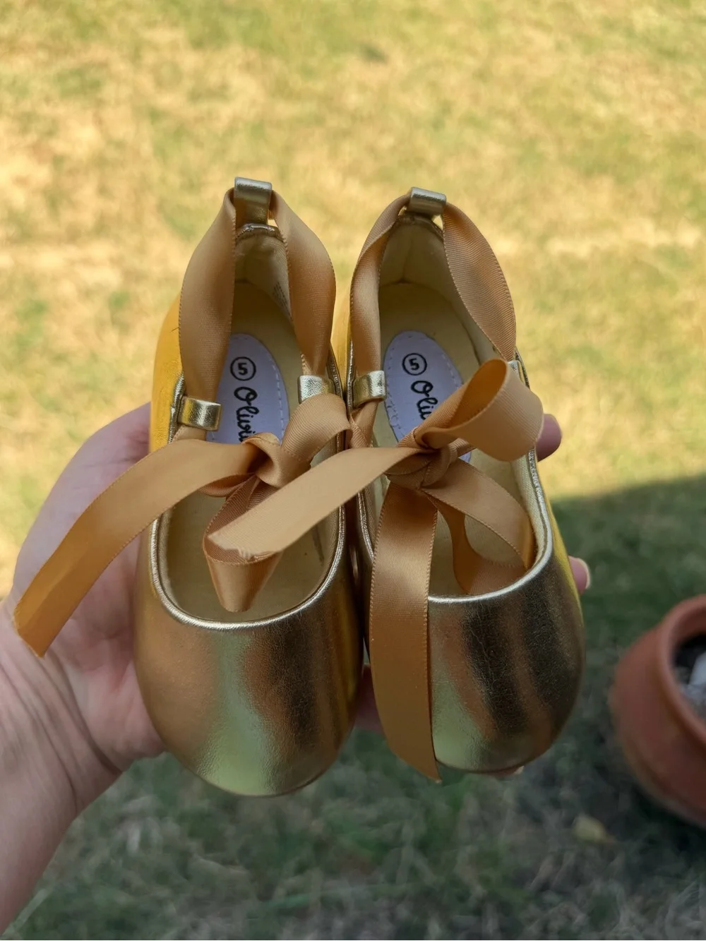 Ballerina Gold Girls' Flats with Ribbon Mary Jane Toddler Shoes Sz-5.  E